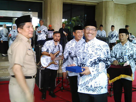 Pencarian PGRI Kepulauan Yapen - Persatuan Guru Republik Indonesia Cabang Kepulauan Yapen